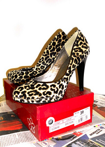 Cara effektsed leopardimustriga sametised kingad, 39 (2 foto / 7)