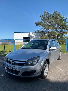 Opel Astra (2 foto / 7)