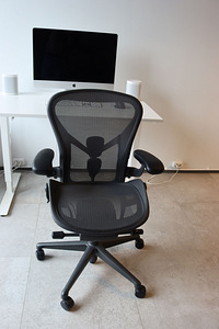 Herman Miller Aeron B töötool (1 foto / 2)