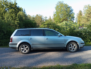 Vw passat 1.9tdi 96kw автомат (6 фото из 8)