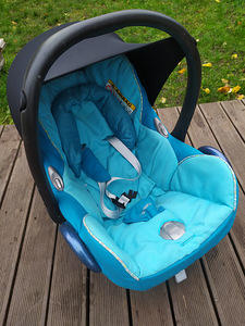 Maxi-Cosi CabrioFix turvahäll (4 foto / 6)