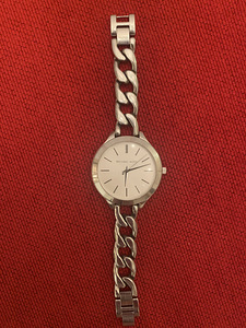 Michael Kors naiste käekell (3 foto / 3)