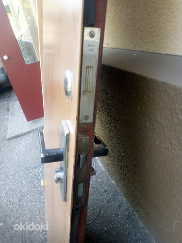 Дверь металлическая (фото #1)