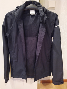 Nike storm-fit joppe (3 foto / 3)