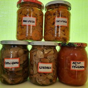 Грибы маринованные (1 фото из 1)