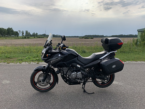 Сузуки DL650 (6 фото из 8)
