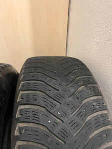 Шины Goodyear UltraGrip Arctic 2 215/55/R17 98T M+S (3 фото из 5)