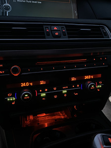 BMW F01 M-pakett 740d 3.0d 225kw 2012a (12 foto / 14)