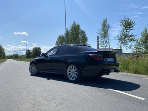 БМВ 530XD (4 фото из 14)
