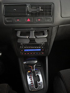 VOLKSWAGEN GOLF VARIANT (8 foto / 8)