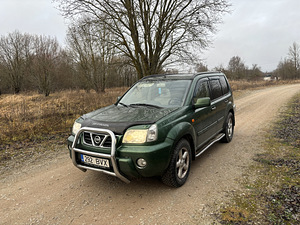 Nissan X-Trail (1 foto / 10)