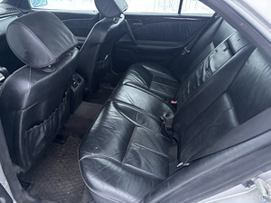 MERCEDES-BENZ E 250 D (5 foto / 9)