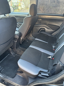 Mitsubishi Outlander (5 фото из 11)