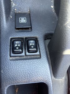 Suzuki Liana , Reg maksutud (6 foto / 8)