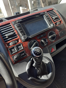 VOLKSWAGEN TRANSPORTER (10 foto / 15)