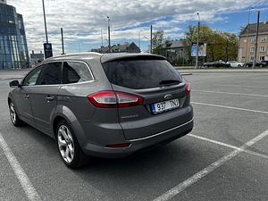 Ford Mondeo (4 фото из 12)