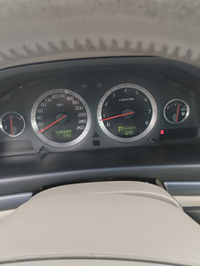 Volvo S80 LPG (9 foto / 13)