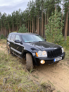 Jeep Grand Cherokee (4 foto / 6)