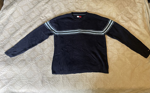 Tommy Hilfiger (3 фото из 4)