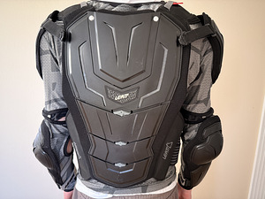 LEATT kerekaitse (L/XL) (2 foto / 5)