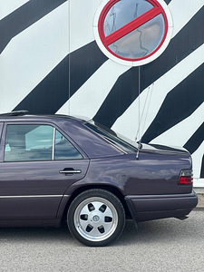 W124 3.0 100kW sedan bornit (6 foto / 14)