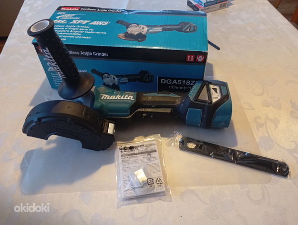 Makita DGA518ZU