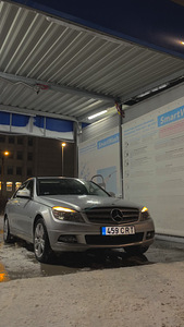 Mercedes c320 (6 foto / 8)