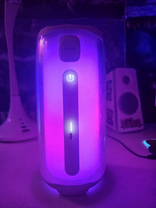 Bluetooth колонка JBL Pulse 5 (3 фото из 4)