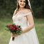 Красивое свадебное платье Татьяны Каплун куплено в Санкт-Петербурге (фото #1)