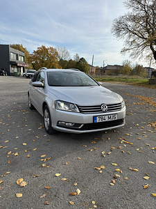 VOLKSWAGEN PASSAT (1 foto / 2)
