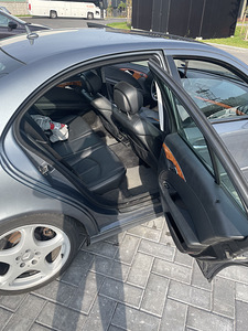 Mercedes Benz e280 (4 foto / 8)