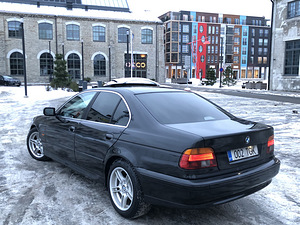 BMW 530D 142KW FACELIFT (3 foto / 11)