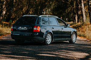 Audi A4 1.8T 120kw (3 foto / 15)