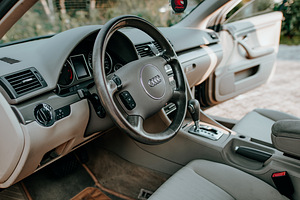 Audi A4 1.8T 120kw (11 foto / 15)