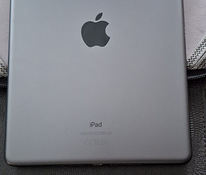 iPad 8