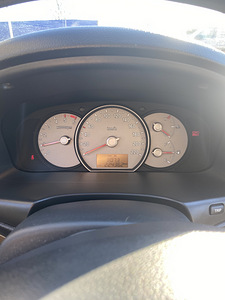 Kia Carens 2.0 (103kw) 2007 diesel manual (10 foto / 10)
