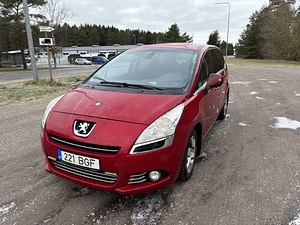 Peugeot 5008 (1 foto / 6)