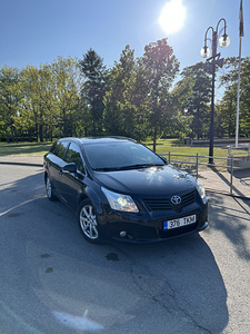 Toyota Avensis 2.0 93KV (2 foto / 7)
