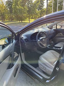 Toyota Avensis 2.0 93KV (5 foto / 7)
