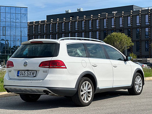 Volkswagen Passat Alltrack 2013 (4 foto / 15)