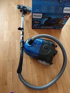Пылесос Philips FC8575 (2 фото из 3)