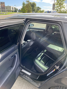 AUDI A4B7 3.0 150kw quattro atm 2005a (2 foto / 13)