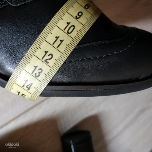 Кожаные фирменные закрытые туфли 35 р - Португалия- новые (фото #8)