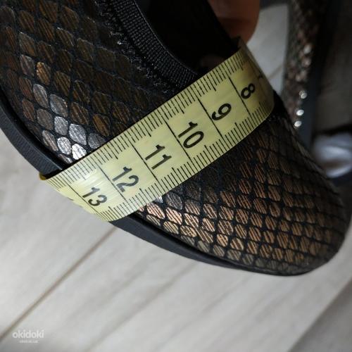 Шкіряні, стильні жіночі туфлі від Tamaris 38 р - Нові (фото #7)