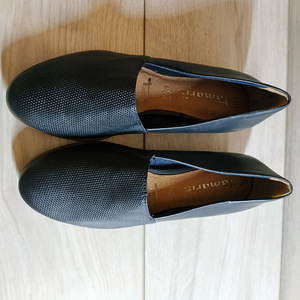Стильні шкіряні жіночі туфлі-лофери від Tamaris 36 р - Нови