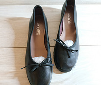 Кожаные, стильные женские туфельки Италия 36 р - Новые