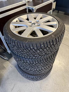 M: Peugeot 4x108 valuveljed Continental naastrehvidega (1 foto / 1)