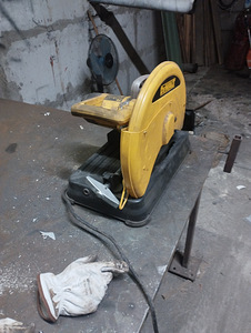 DEWALT (1 фото из 1)