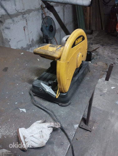 DEWALT