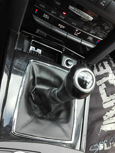 Mercedes-Benz E 200 W212 Avantgarde, Manual (5 foto / 7)